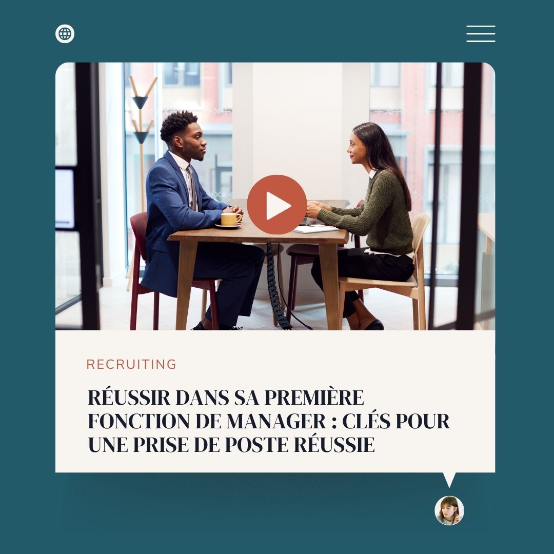 Un nouveau manager échangeant avec son équipe lors d’une réunion