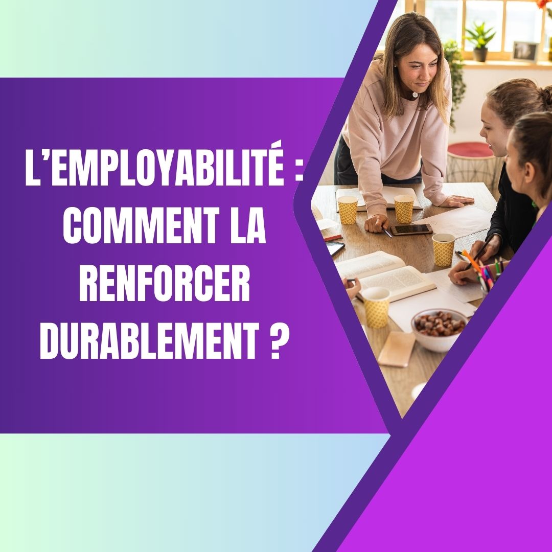 Personne suivant une formation pour renforcer son employabilité
