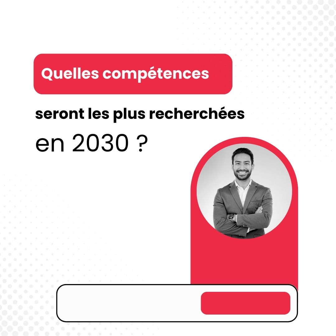 Un professionnel en pleine formation numérique pour acquérir les compétences clés de 2030