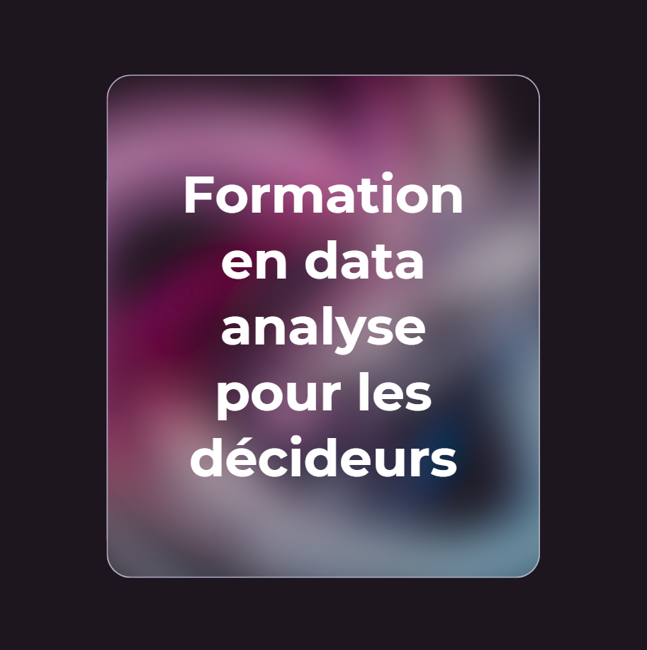 manager analysant un tableau de bord de données sur un ordinateur portable